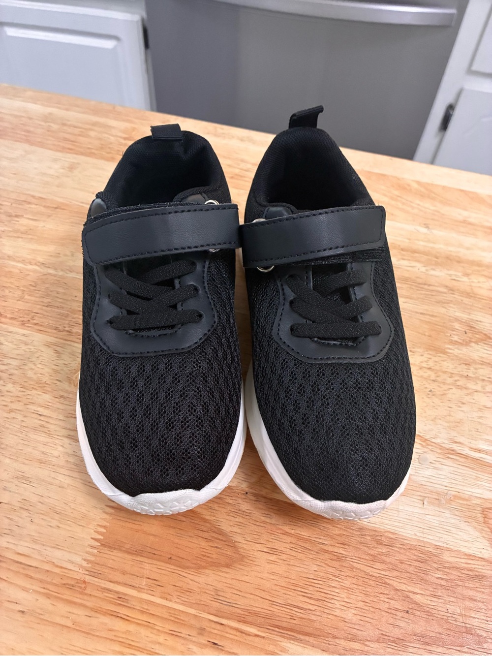 SHEIN Black Mesh Kids Sneakers with White Soles